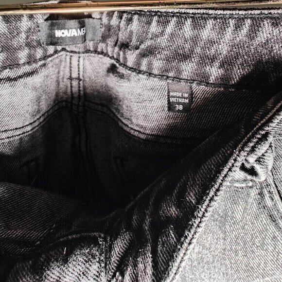 Fashion Nova Ripped Slim Denim Shorts 38 - Black Wash - Picture 4 of 4